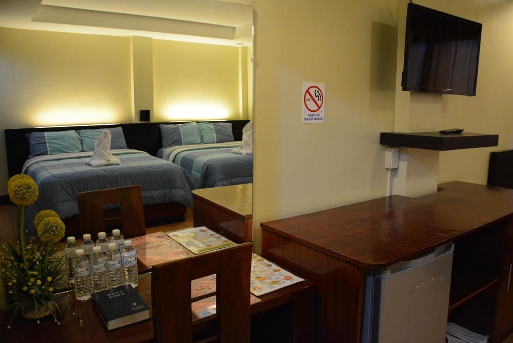 Siayan Travellers Inn Manila Zimmer foto
